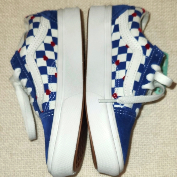 Unisex "Autism Awareness" Sneakers by Vans - Picture 3 of 7